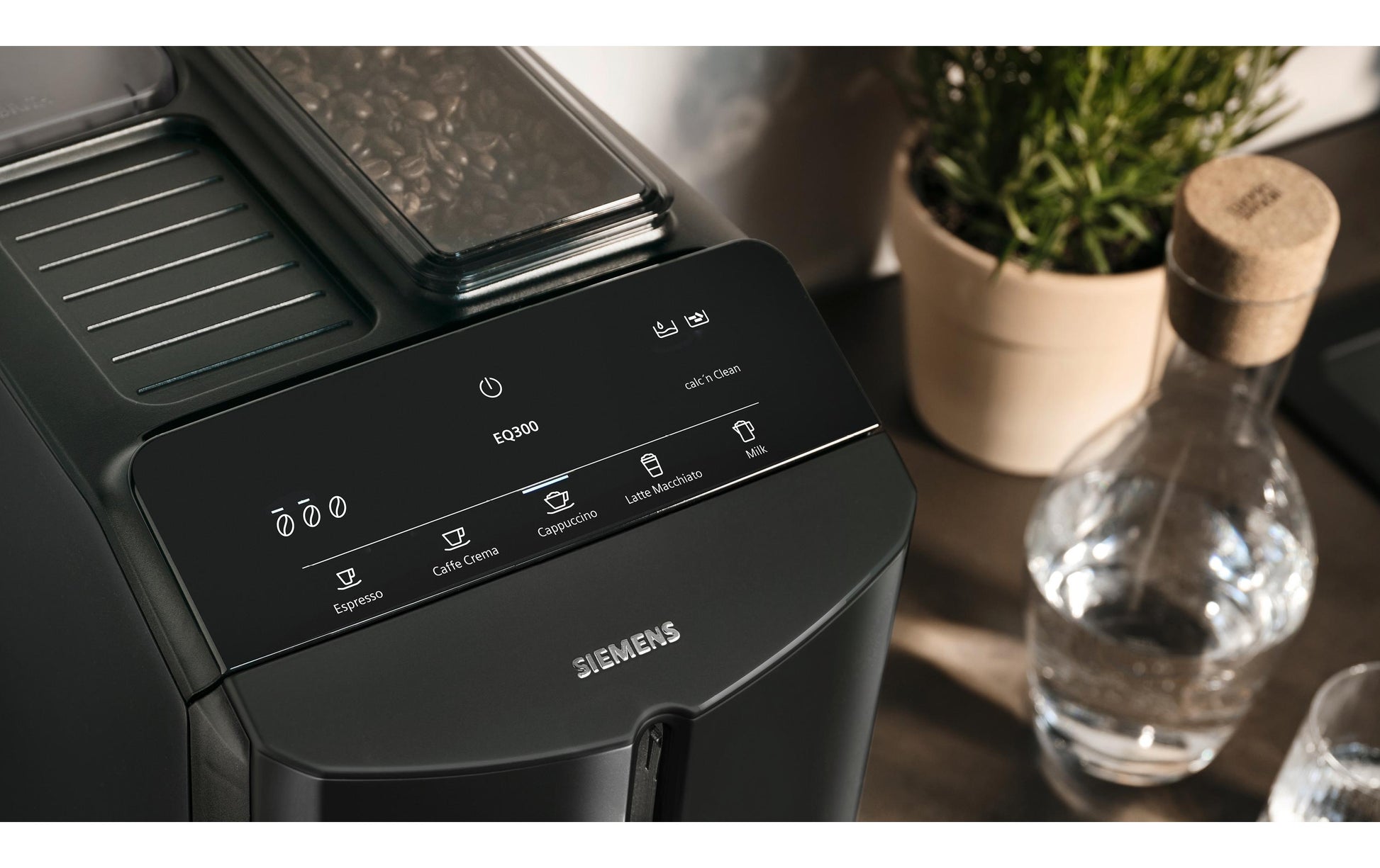 Siemens EQ300 TF301E19 Kaffeevollautomat – 15 bar, 1,4 l, 250 g, Keramik-Mahlwerk, Schwarz