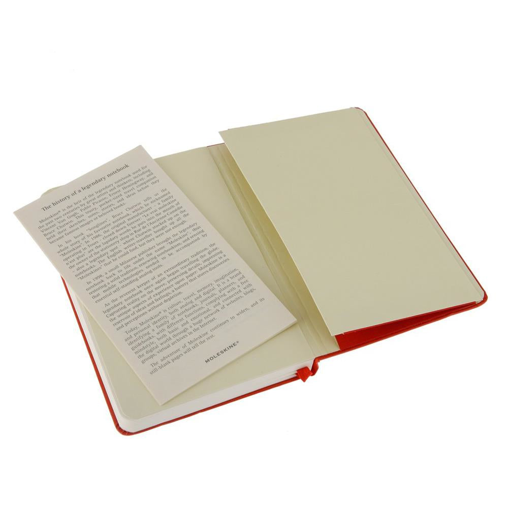 Moleskine Notizbuch A5, liniert, Fadenheftung, Hardcover, 240 Seiten, 70 g/m² – rot