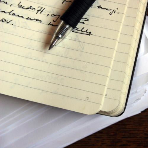 Moleskine Notizbuch A5, liniert, Fadenheftung, Hardcover, 240 Seiten, 70 g/m² – rot