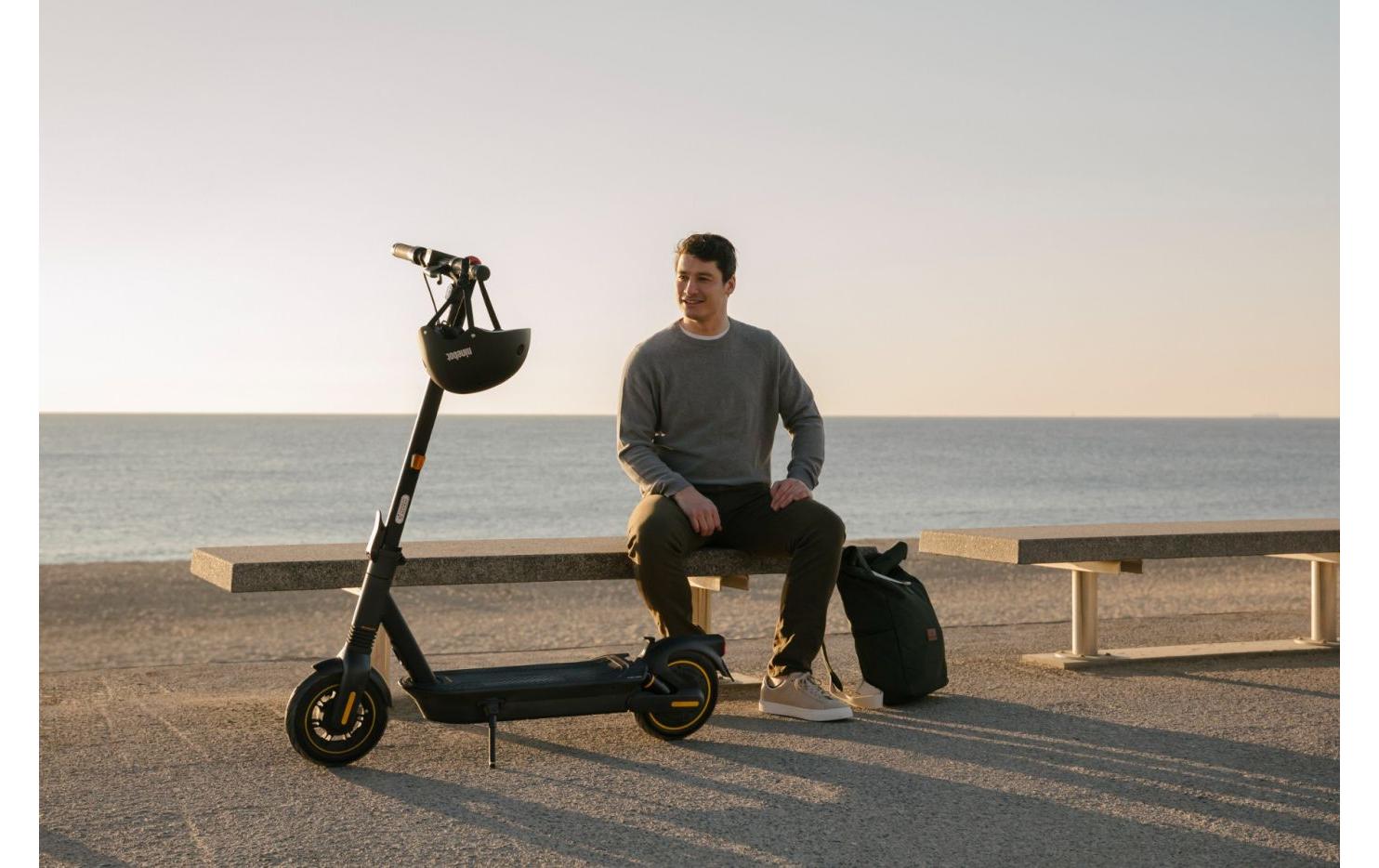 Ninebot by Segway Kickscooter MAX G2D – E-Scooter – 450 W, 10", 20 km/h, Reichweite bis 70 km, 551 Wh