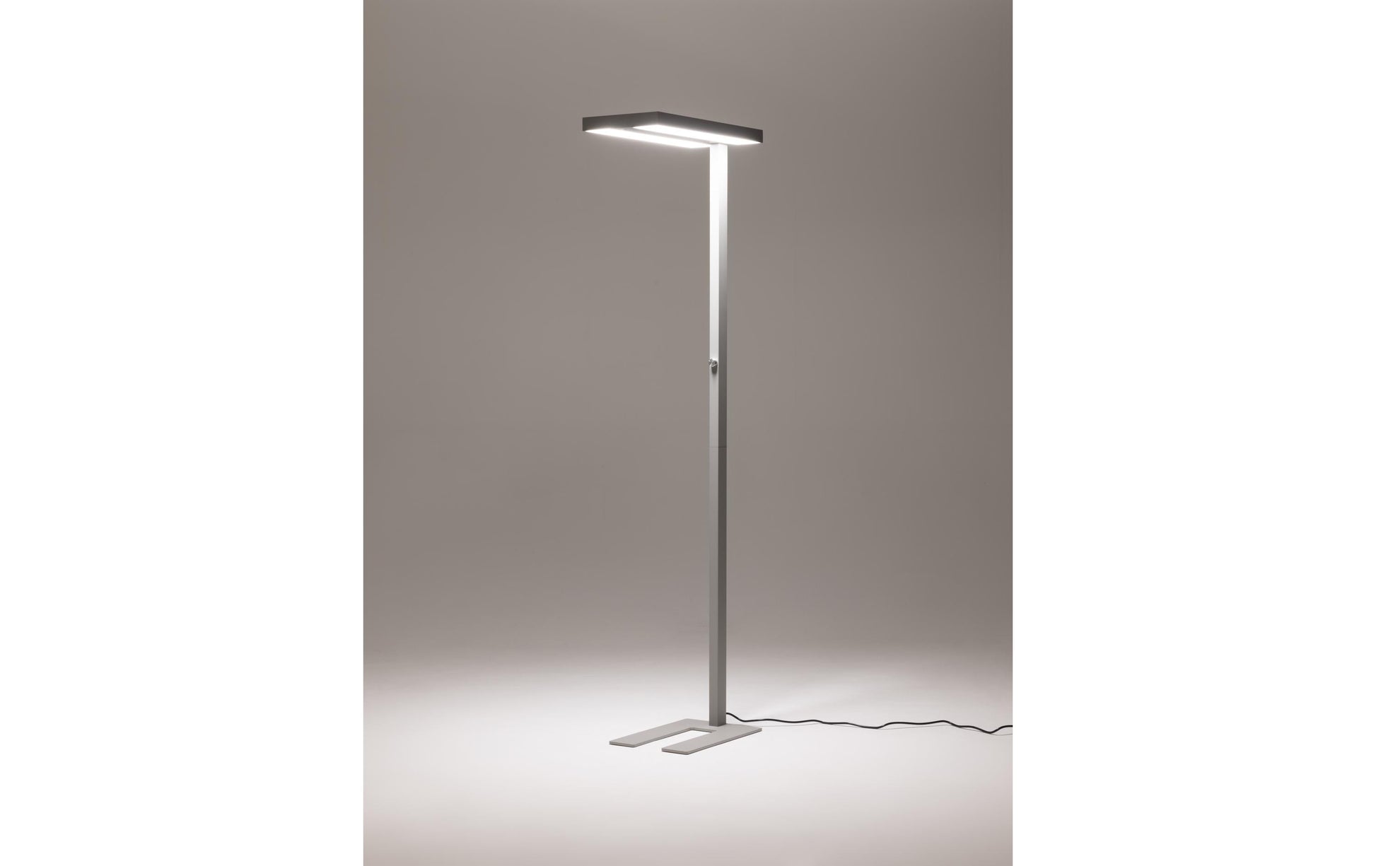 Office Focus Stehleuchte – 195 cm, 8800 lm, 80 W, 4000 K, dimmbar, grau, Sensor