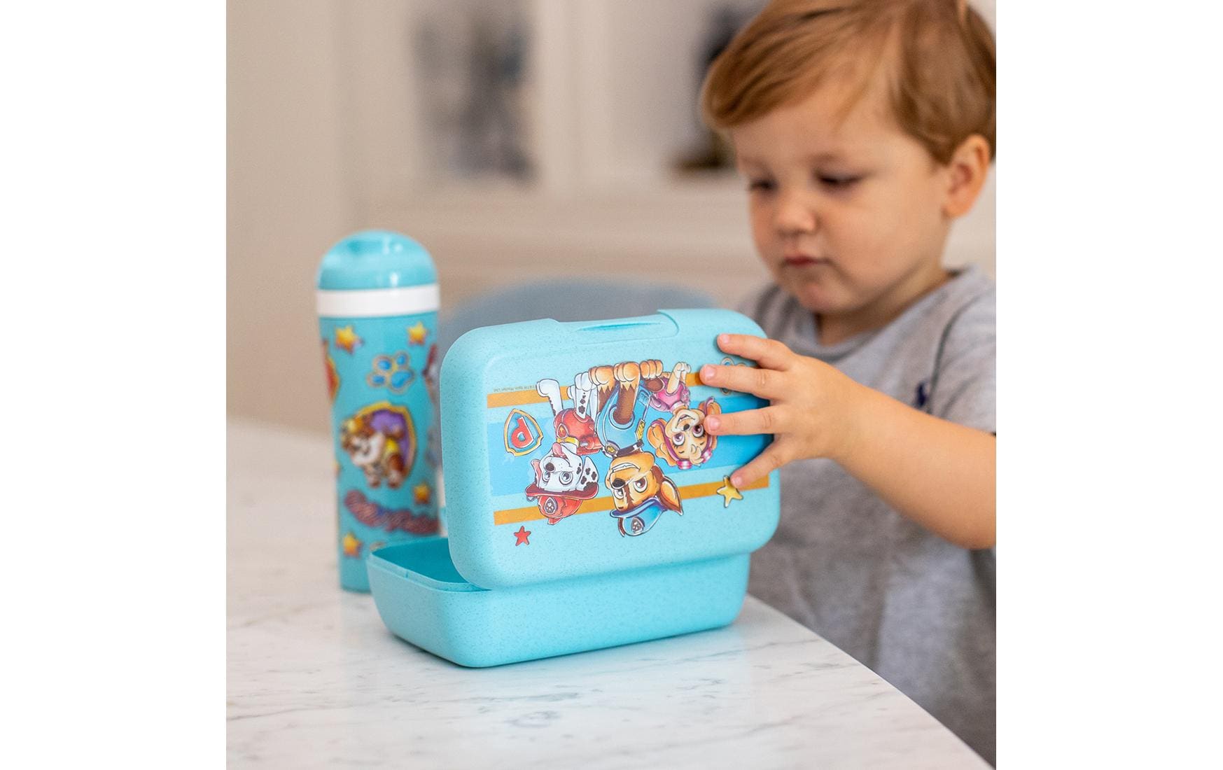 koziol Lunchbox CANDY L – 13,5 × 19,0 × 6,5 cm, Kunststoff (biozirkulär), Hellblau, spülmaschinenfest