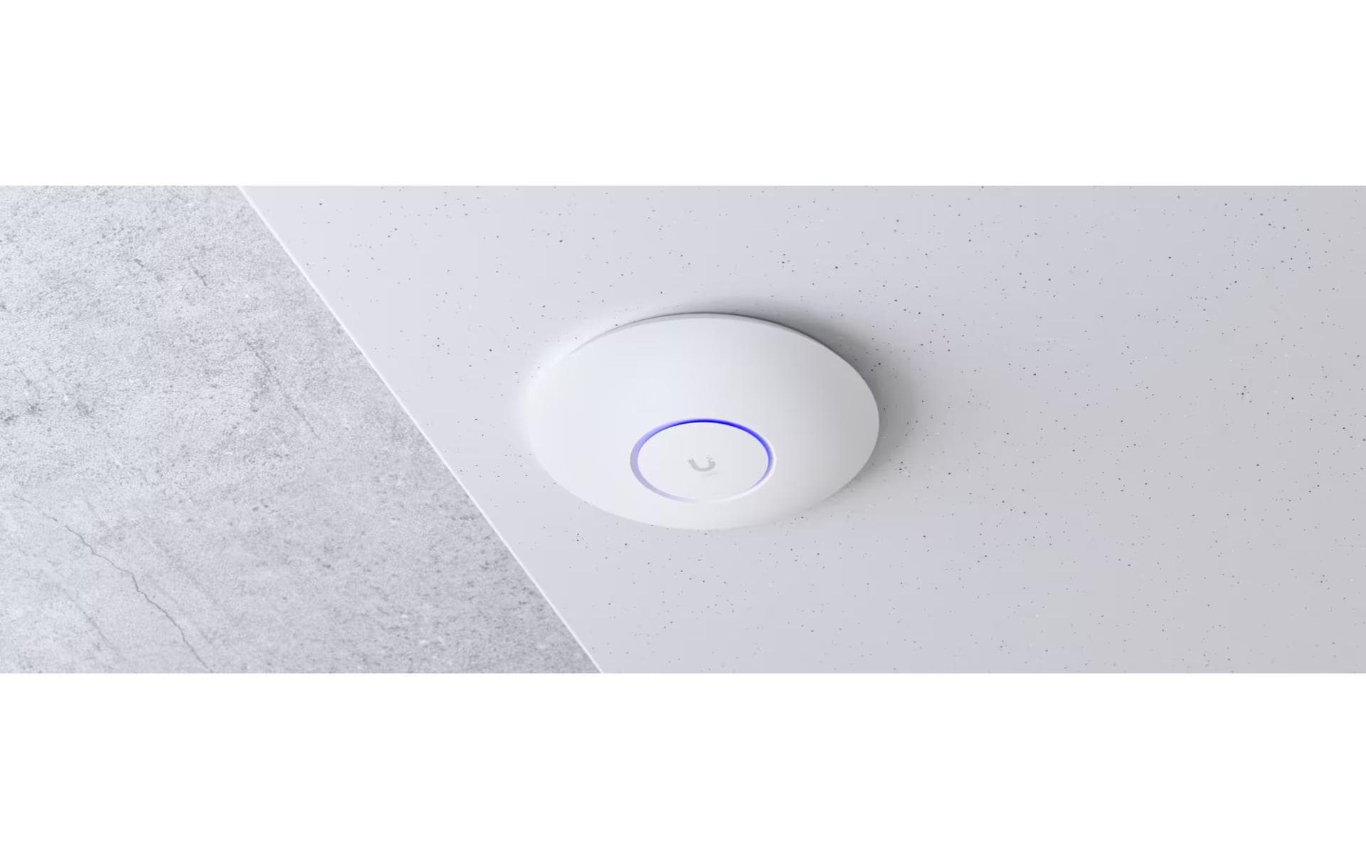 Ubiquiti U6-PLUS – Access Point – Wi-Fi 6 (2,4/5 GHz), 2,4 Gbit/s, GbE, PoE, Wand/Decke
