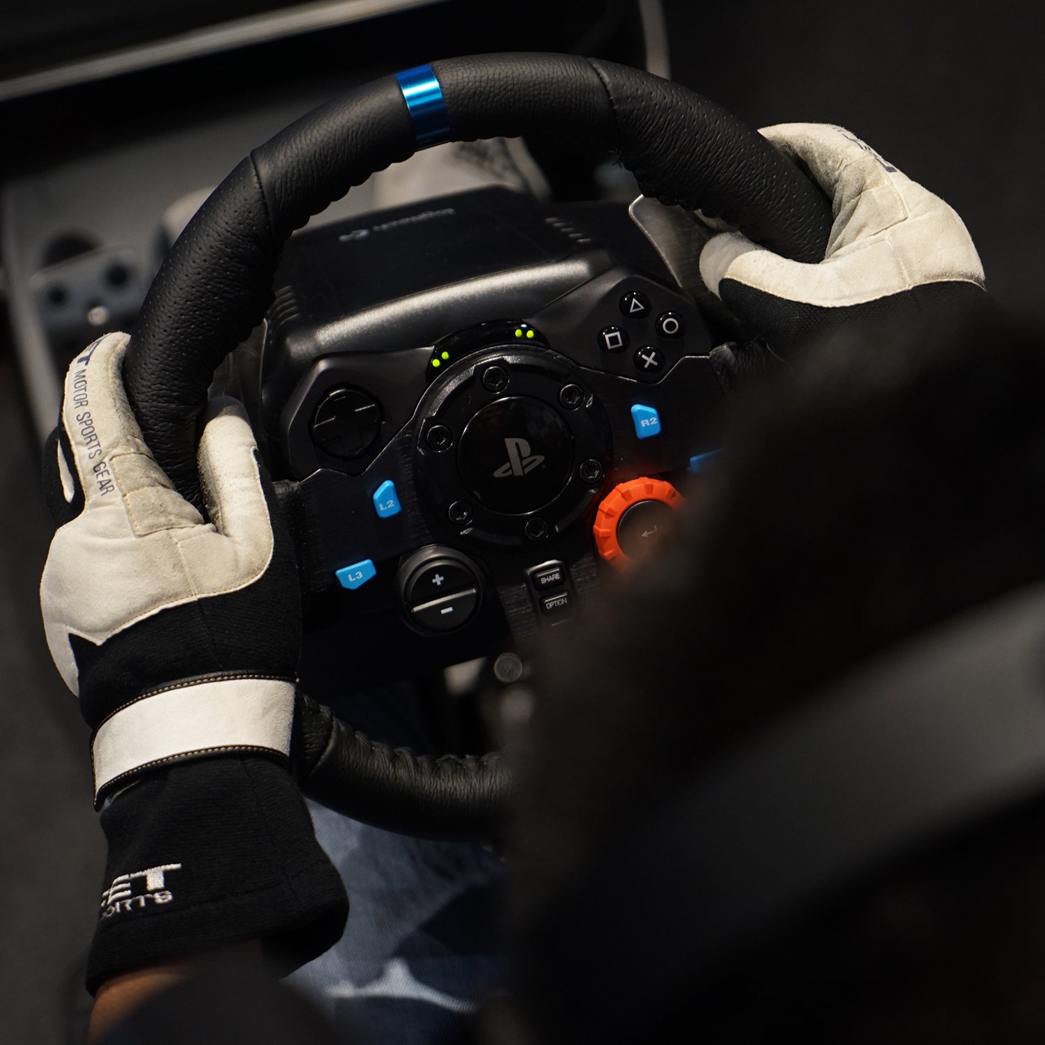 Logitech G G29 Driving Force – Lenkrad + Pedale – Force-Feedback, 900° – USB 2.0 – für PC & PlayStation