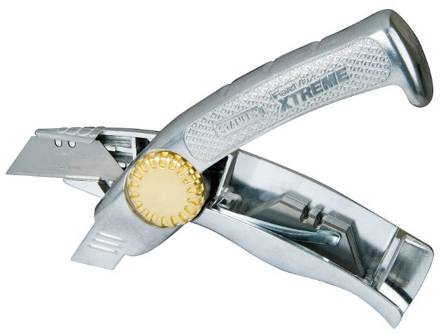Stanley Fatmax Pro Cutter 0-10-819 – 19 mm, Aluminium-Druckguss, Klingenarretierung, Grau, inkl. 10 Klingen