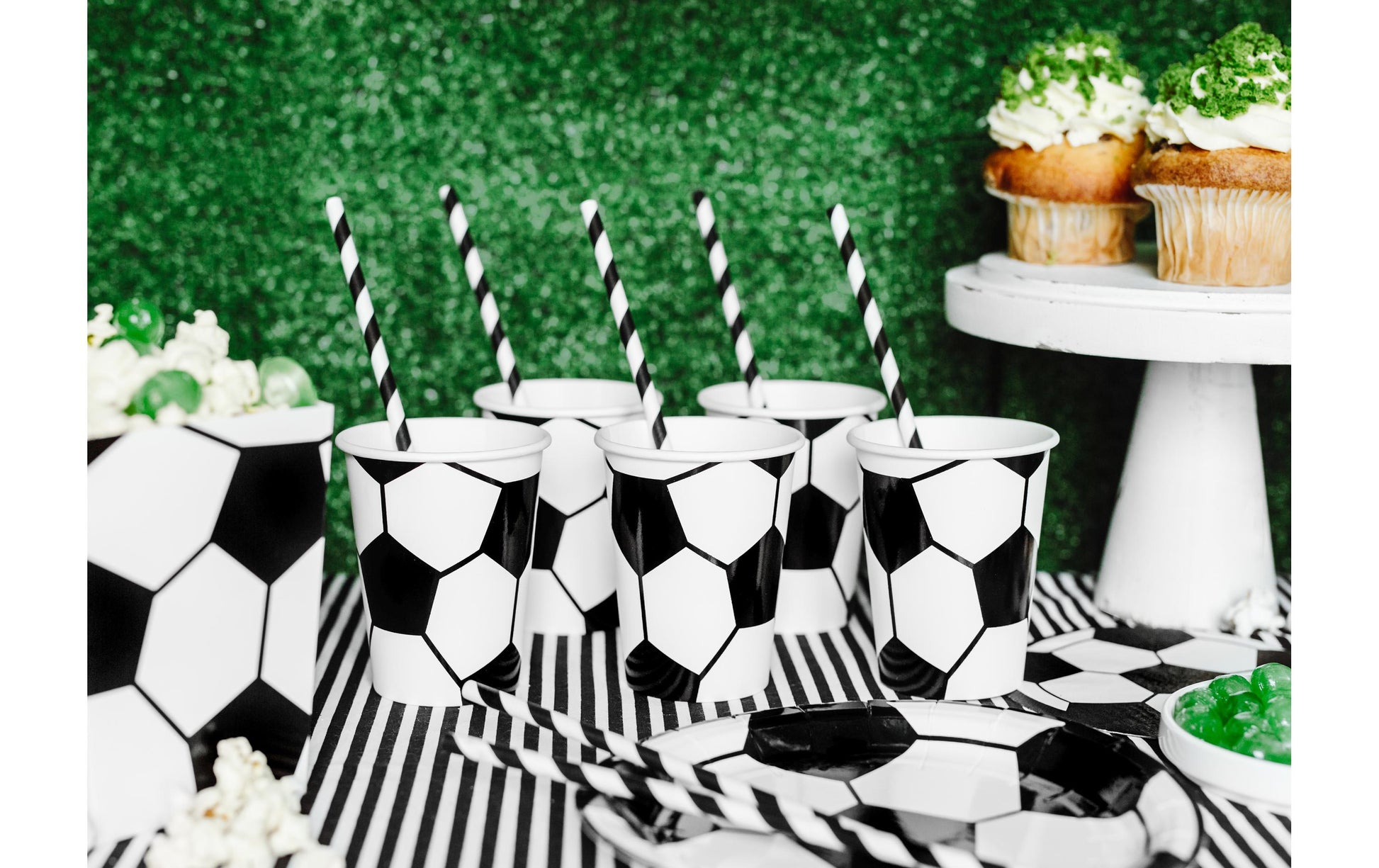 PartyDeco Trinkbecher, Papier/Karton – 2,6 dl, Schwarz/Weiss – 6 Stk.