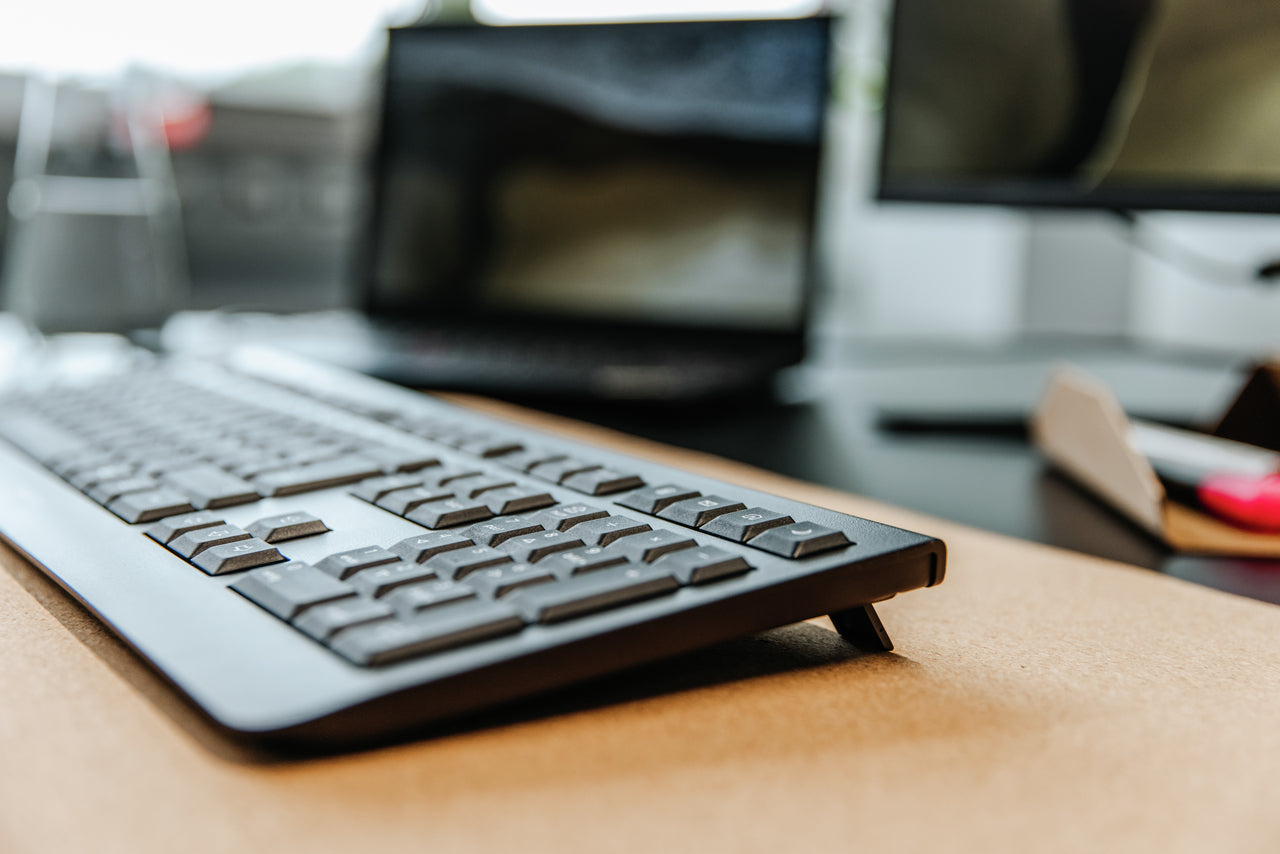 CHERRY KW 3000 – Tastatur, Schwarz