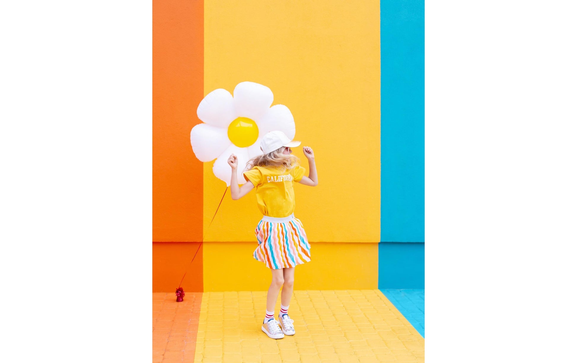 PartyDeco Folienballon Gänseblümchen – Gelb – 97 × 103 cm – 1 Stk