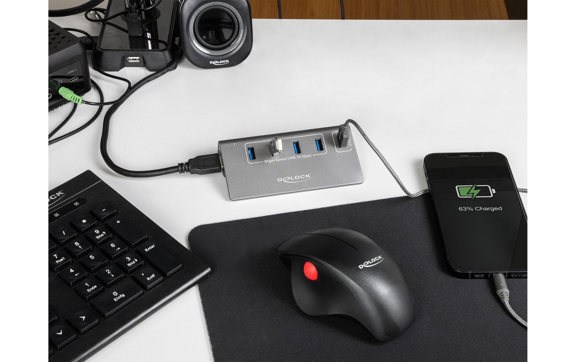 DeLOCK USB-Hub – USB-A, 4× 10 Gbit/s, 1× Schnellladeport, für Windows/Mac/Linux