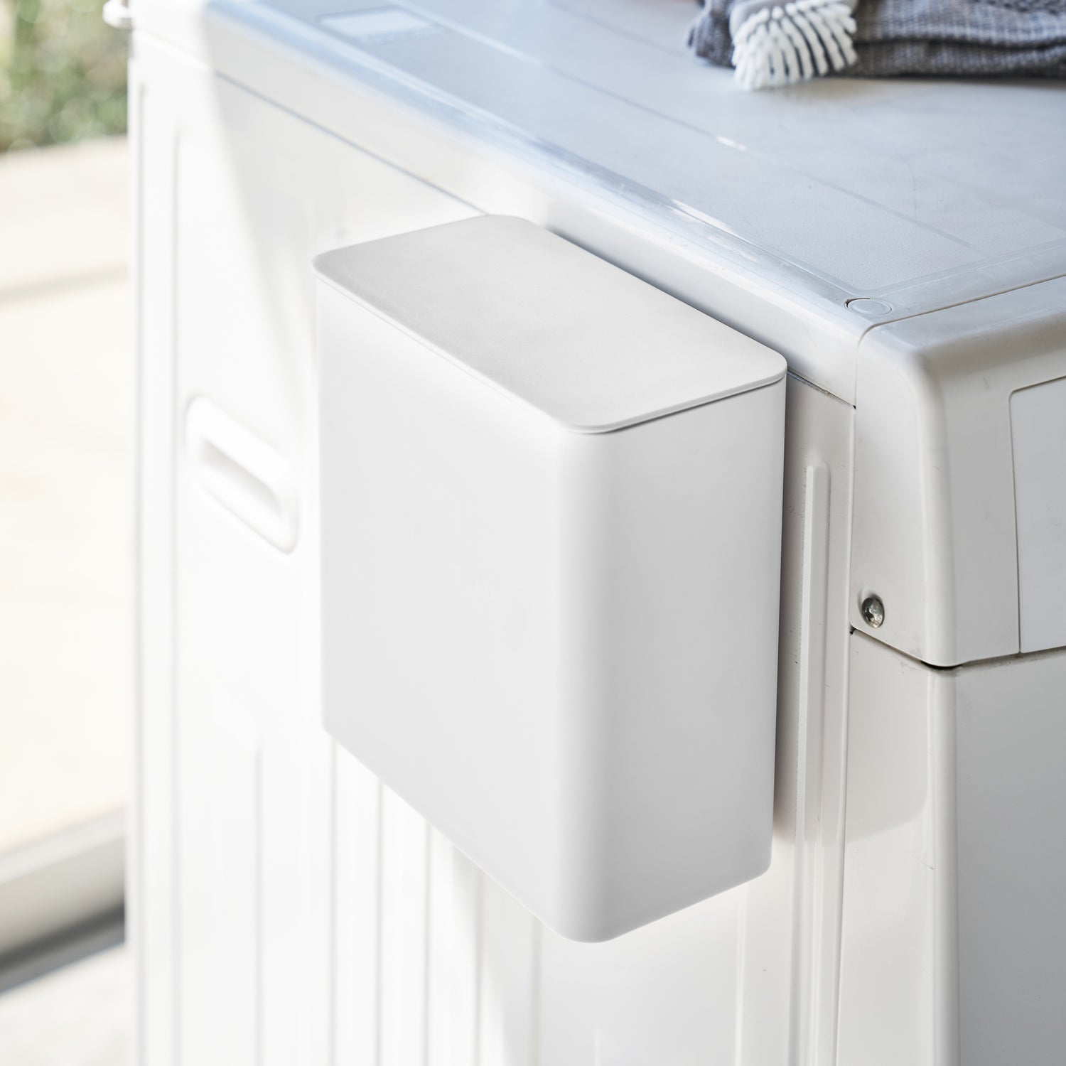 Yamazaki Aufbewahrungsbox 1,8 l (mit Deckel) – Silikon – Weiss – 95 × 170 × 170 mm