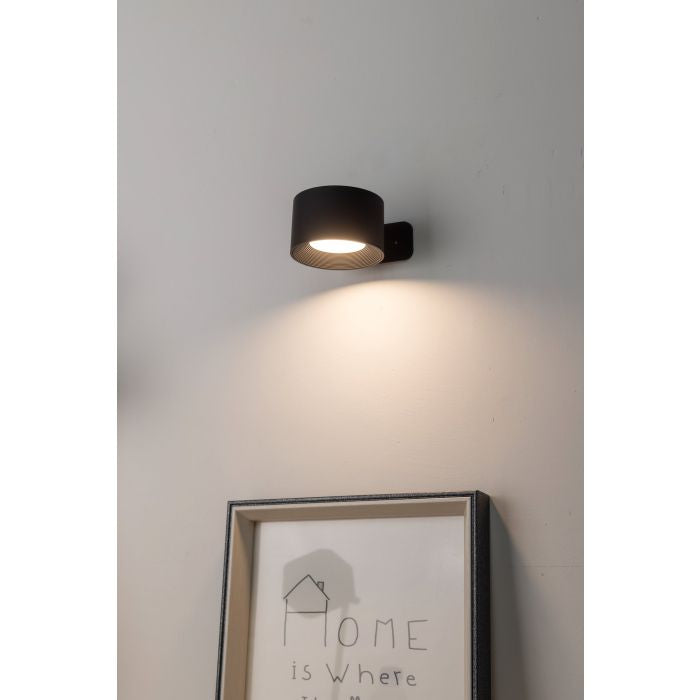 EGLO Wandleuchte Muraglie – Ø 7,5 cm, 140 lm, 5 W, 2700–6500 K, dimmbar, schwarz, Akku, Touch