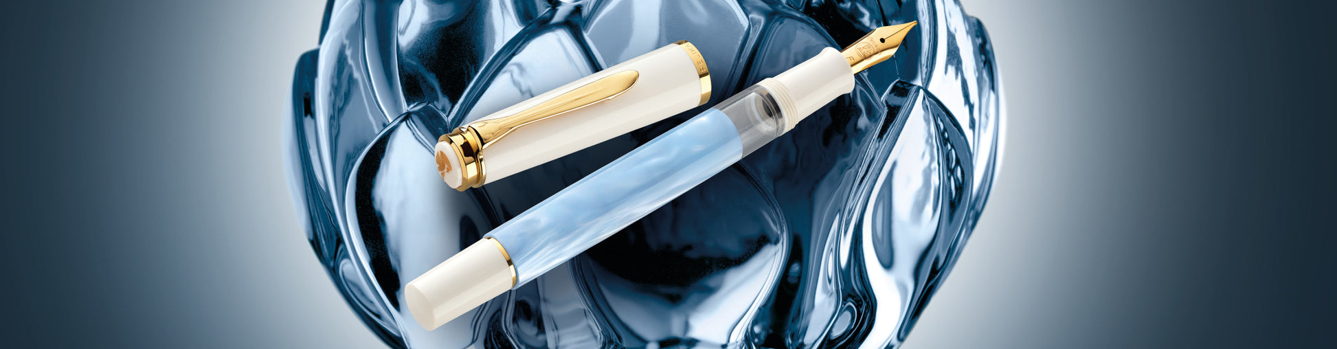 Pelikan M 200 pastellblau, vergoldet – EF Feder