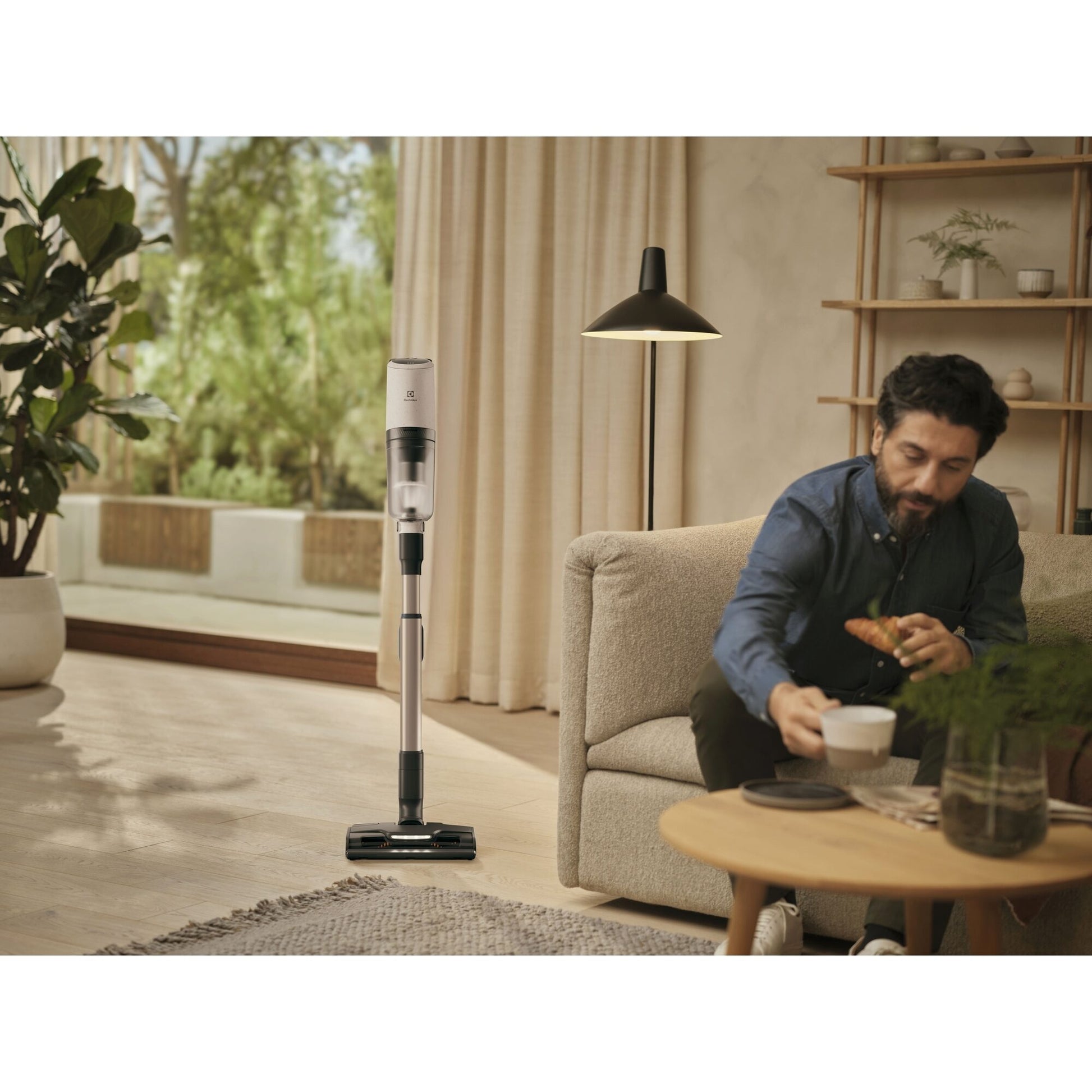 Electrolux Akkusauger EP82UB25SH – 4000 mAh, 0,4 l, Akkubetrieb, 25 V