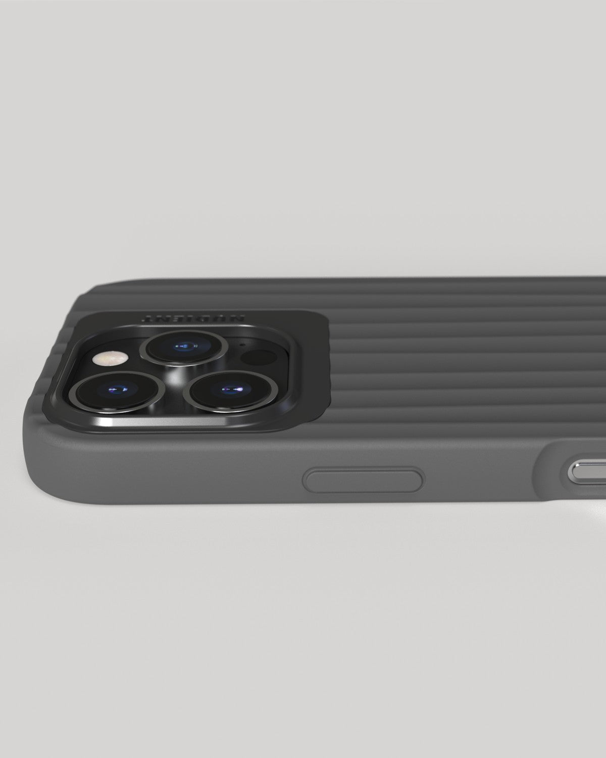 Nudient – Backcover – für Apple iPhone 16 Pro – schwarz – MagSafe-kompatibel