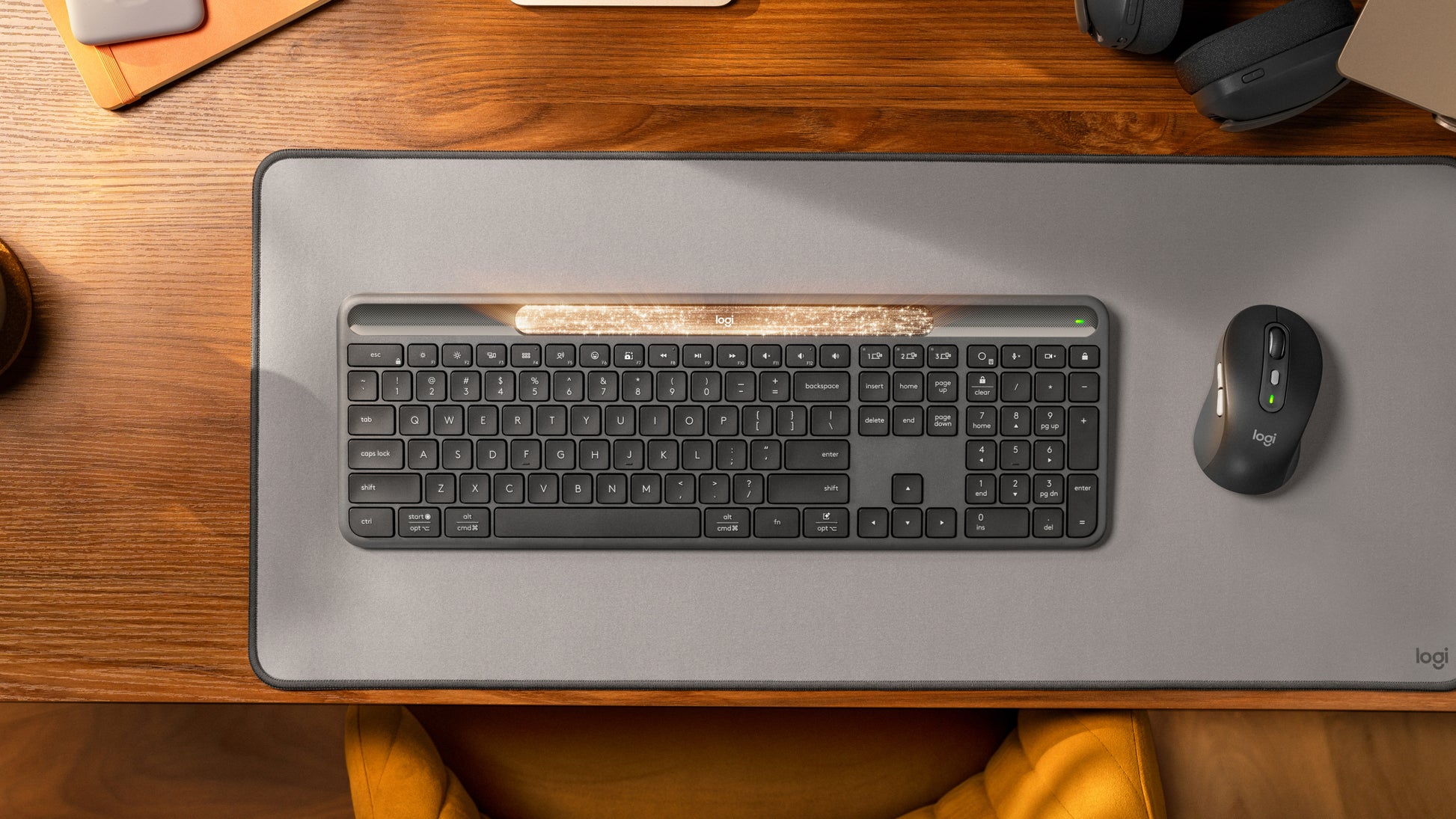 Logitech Signature Slim Solar+ K980 – Tastatur – Bluetooth & 2,4 GHz – QWERTZ (CH) – Graphit