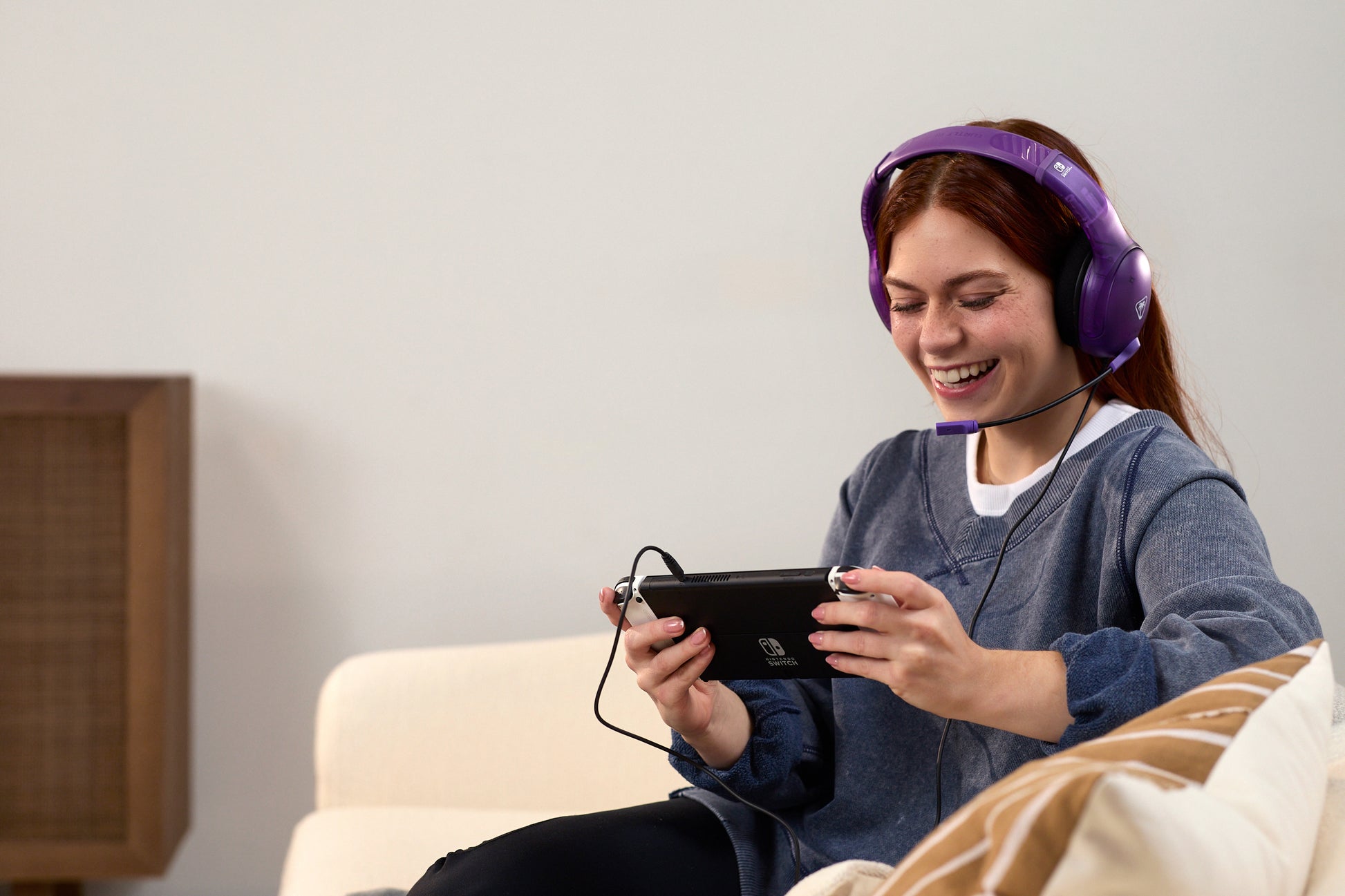 Turtle Beach Airlite Fit Gaming-Headset – Over-Ear, Stereo, Kabelgebunden, 3,5 mm Klinke, für Switch, Schwarz/Violett