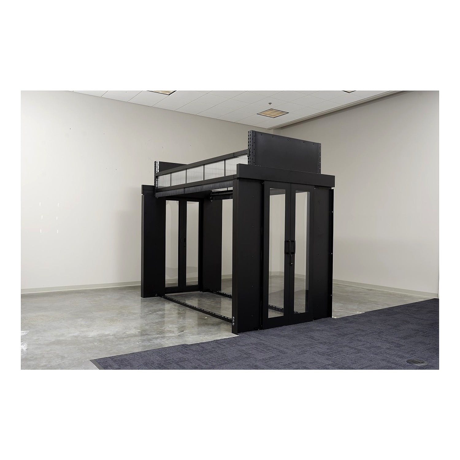 APC FS-AC-5008-B – Gestell-Blindplatte – für 42–52U, 800 mm, Schwarz