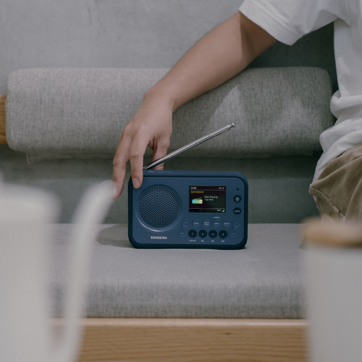 Sangean DPR-76 BT – DAB+/UKW-Tischradio, Bluetooth 5.0 – Dunkelblau