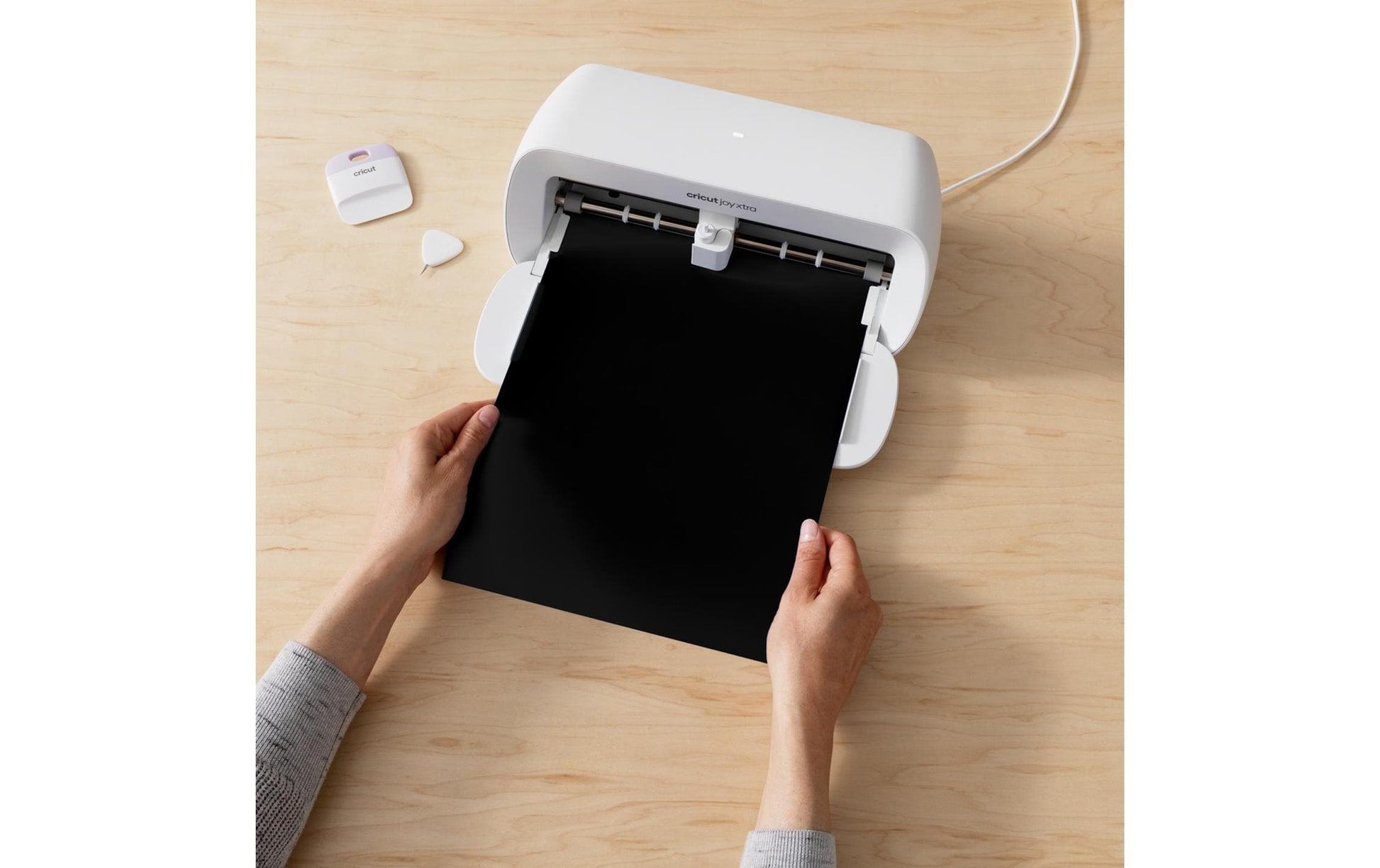Cricut Matte Vinylfolie – Schwarz, Weiss und Rot – 24,1 × 30,5 cm – für JOY Xtra Schneideplotter