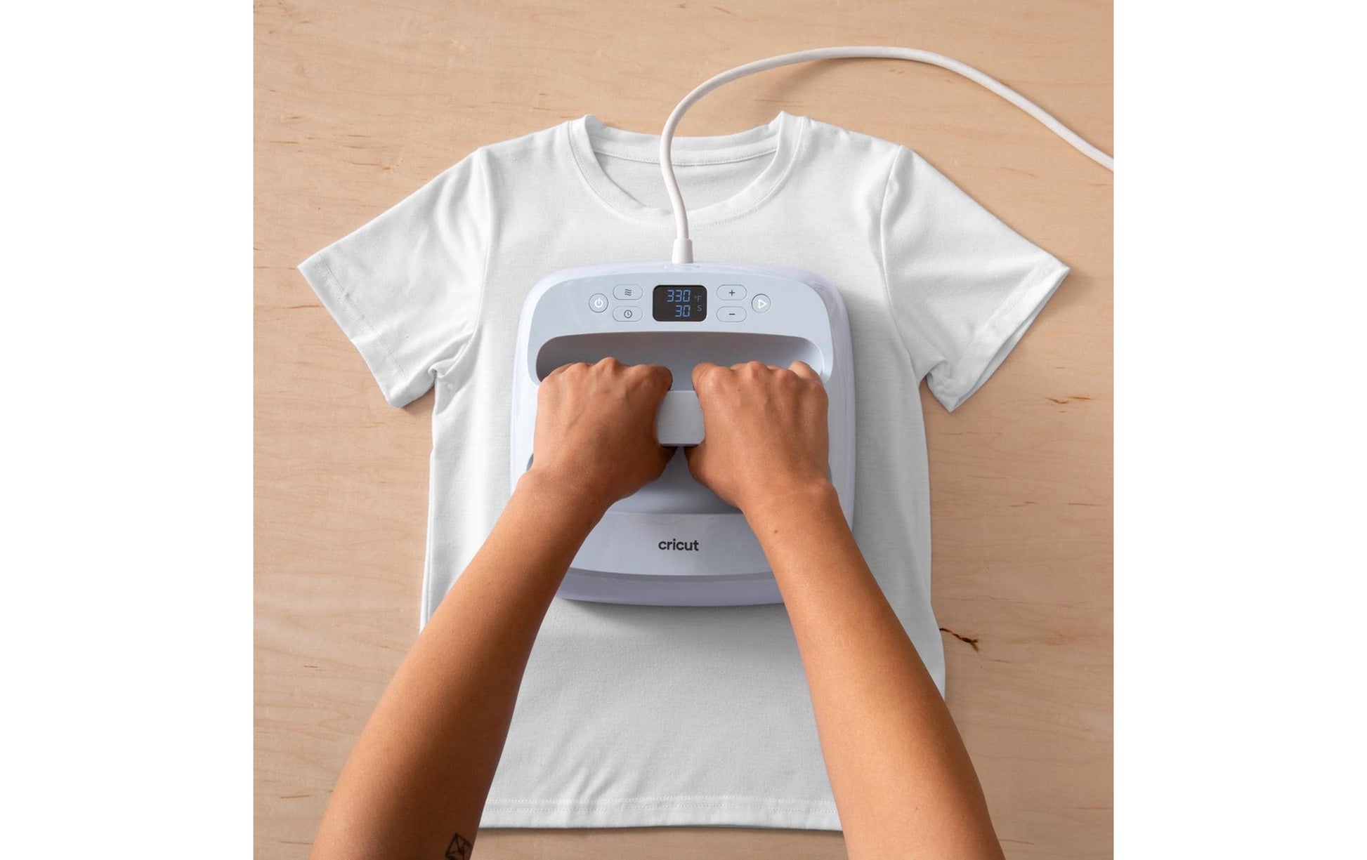 Cricut Aufbügelfolie – Weiss – 210 × 297 mm – für Cricut Maker, Explore und JOY Xtra