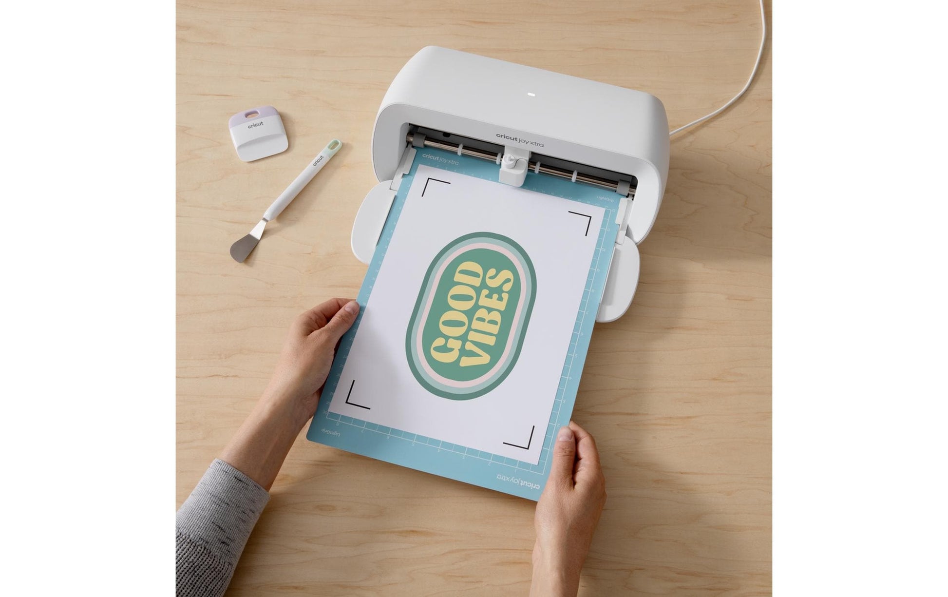 Cricut Aufbügelfolie – Weiss – 210 × 297 mm – für Cricut Maker, Explore und JOY Xtra