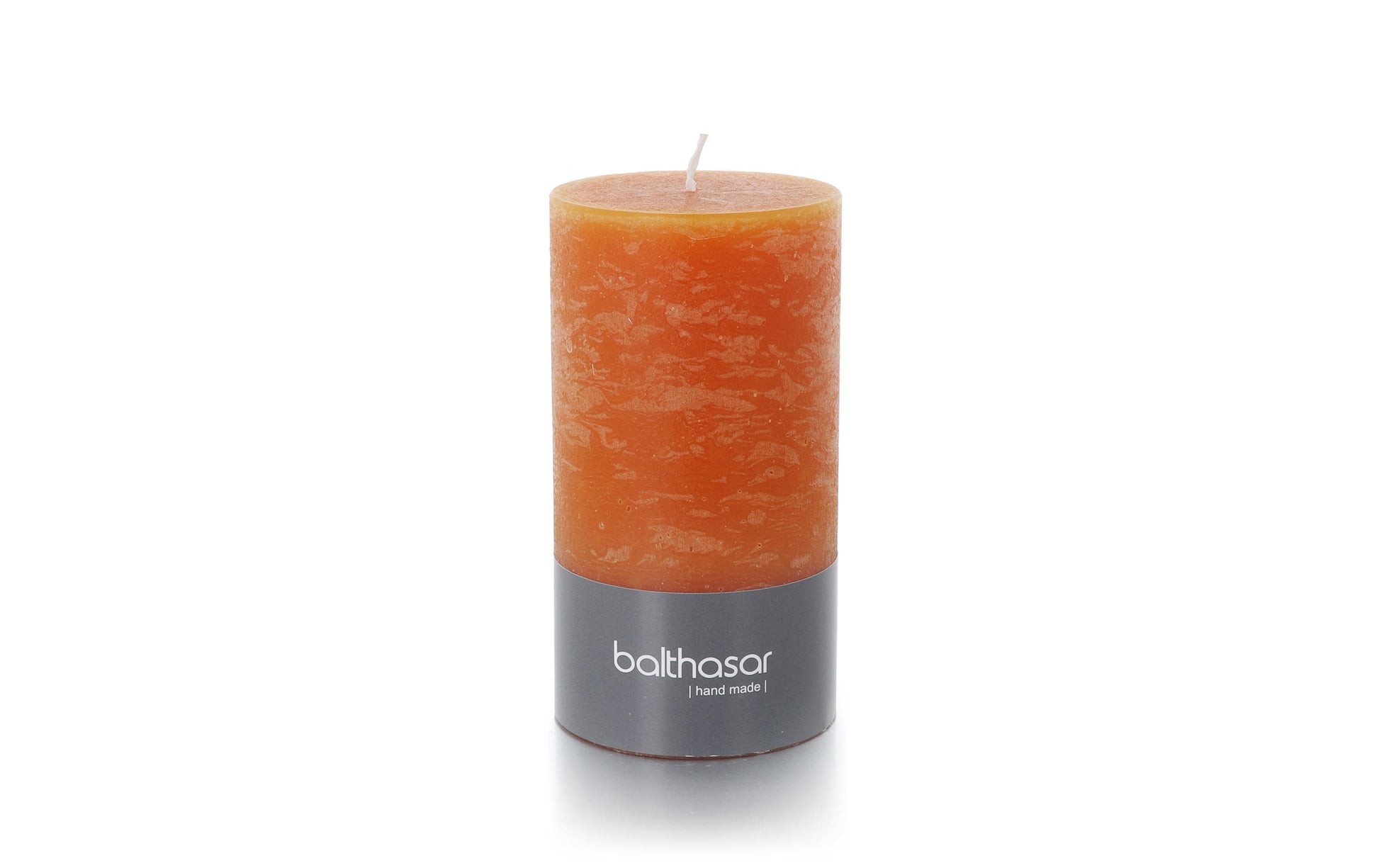 Balthasar Zylinderkerze – Ø 7 × 13 cm – Paraffin, Orange – 60 h