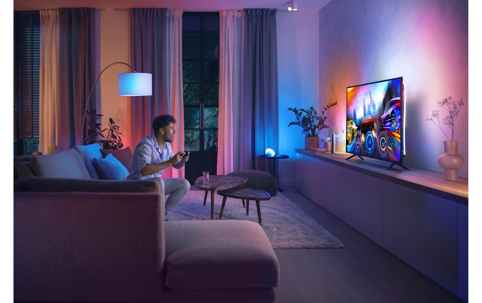 Philips by Signify Philips Hue LED-Strip Gradient Lightstrip 65 – 2,54 m, 1020 lm, 2000–6500 K, dimmbar, BT/Zigbee, für 65"