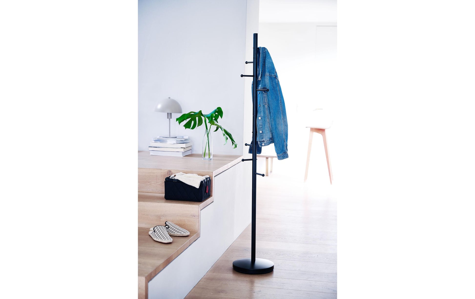 Reisenthel Garderobenständer – Verchromter Stahl, Schwarz, 172 cm, 8 Haken