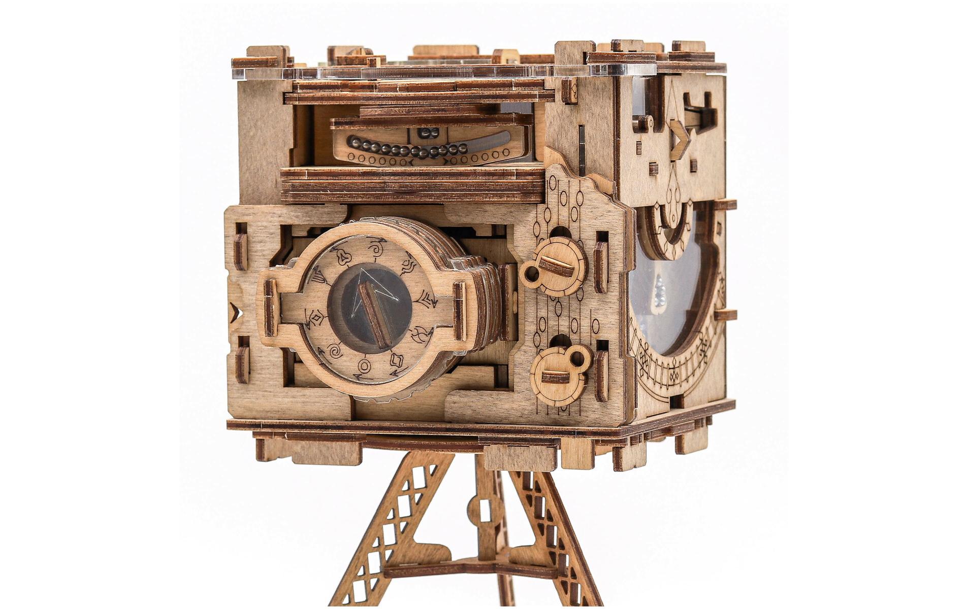 Idventure Sherlock's Camera – Knobelbox, 1–2 Spieler, ab 14 J., 90 min, DE