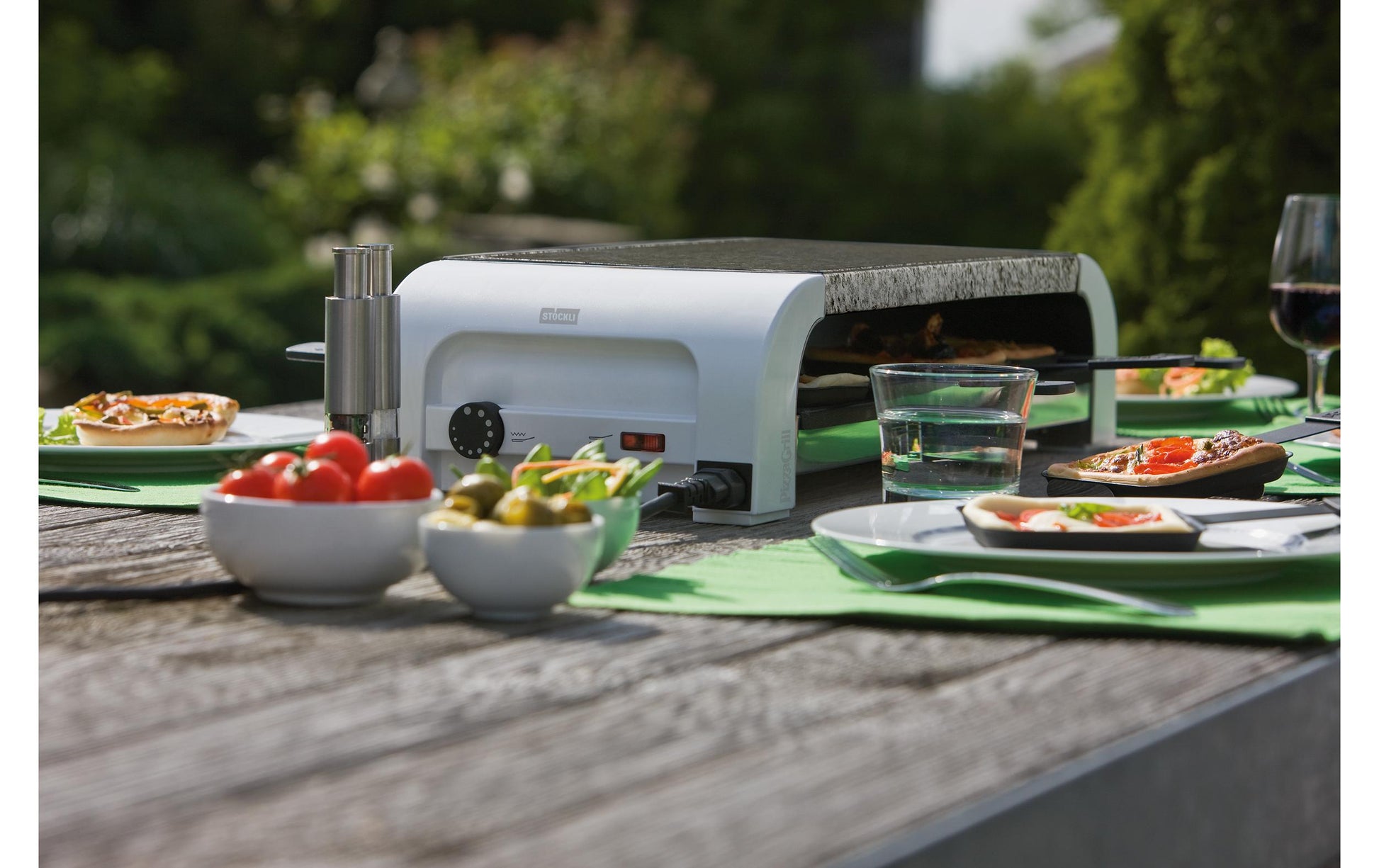 Stöckli Raclette-Grill for 8 PizzaGrill Hot'Stone – 8 Personen, Granit, 1450 W – Schwarz/Weiss