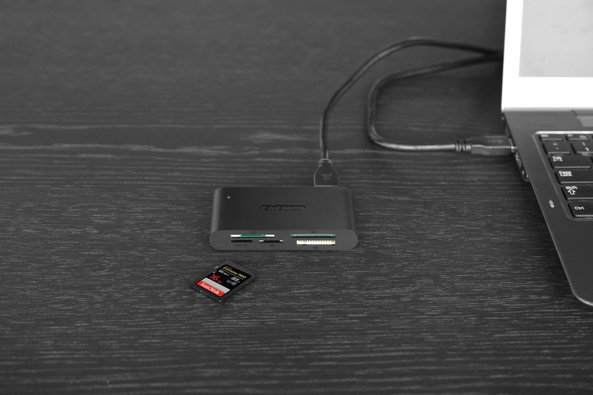 Sitecom MD-061 Kartenleser – für SD/microSD/CF/xD/Memory Stick, USB 3.2 Gen 1 (5 Gbit/s), 1 m – Schwarz