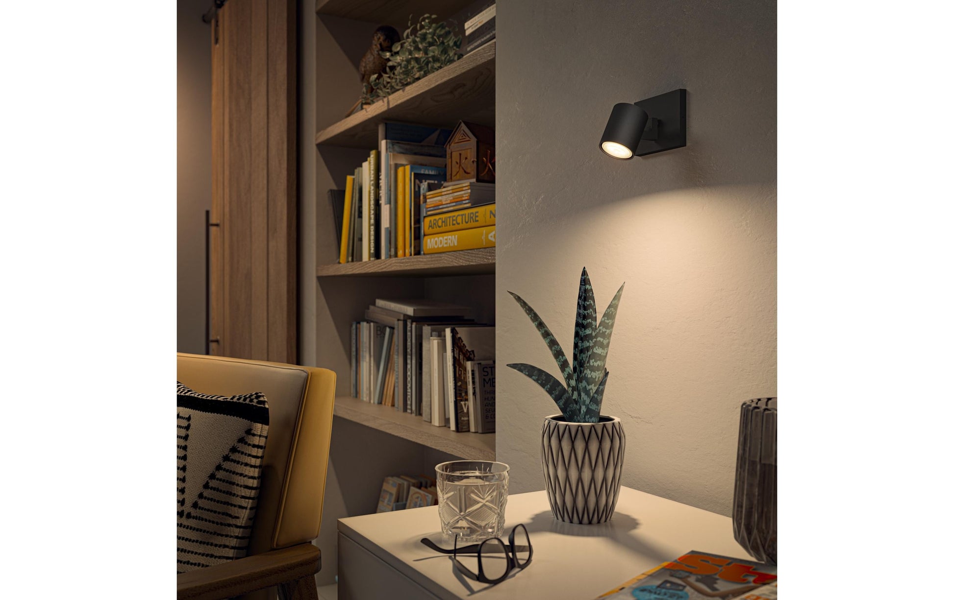 Philips Hue Spot LED White ambiance Runner – Bluetooth, dimmbar – 2’200–6’500 K – 350 lm, 4,2 W – GU10 – schwarz