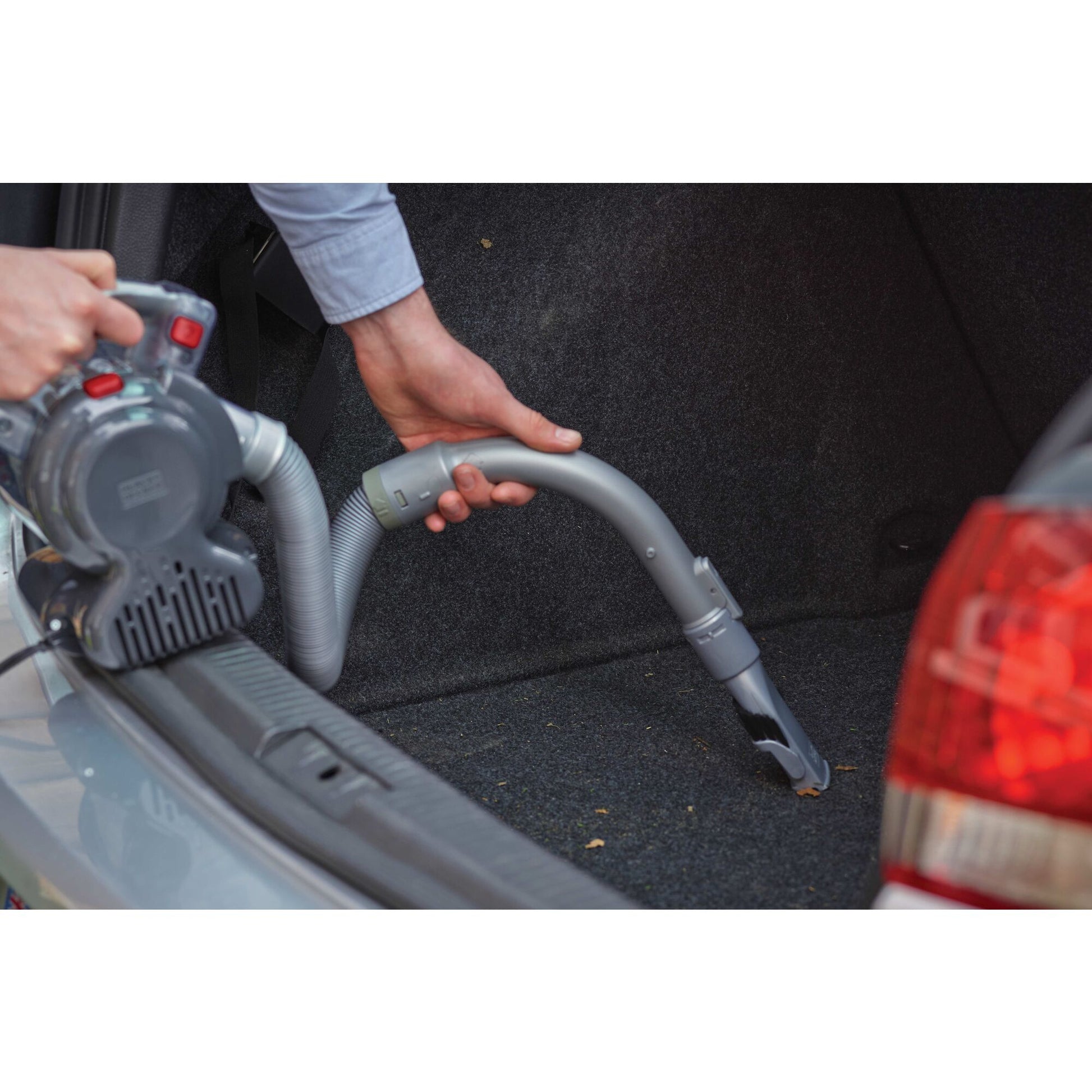 Black & Decker Absauganlage PD1200AV-XJ – 12,5 W, 0,6 l, 2 Aufsätze, Kabel 5,0 m