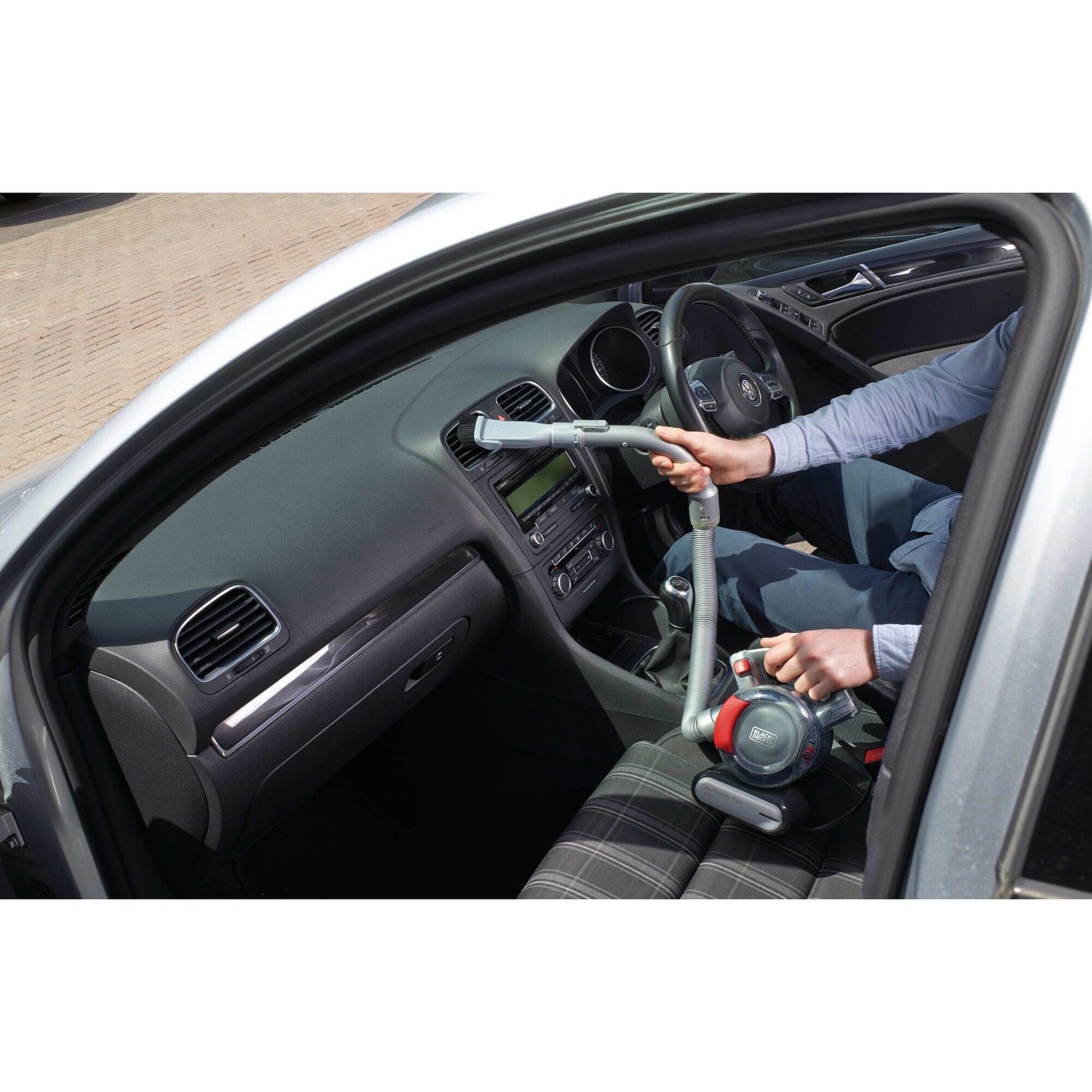 Black & Decker Absauganlage PD1200AV-XJ – 12,5 W, 0,6 l, 2 Aufsätze, Kabel 5,0 m