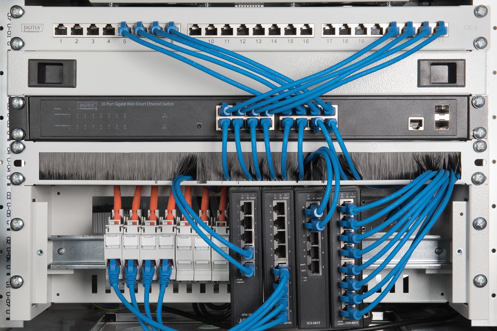 Digitus Kabelbürstenleiste – für 483 mm (19") Schränke, Grau, 1 Stück
