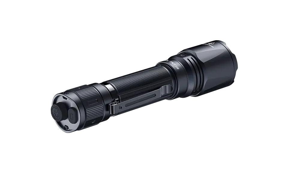 Fenix Taschenlampe TK11R – 1600 lm, 420 m, IP68, USB, 4 Stufen – Schwarz