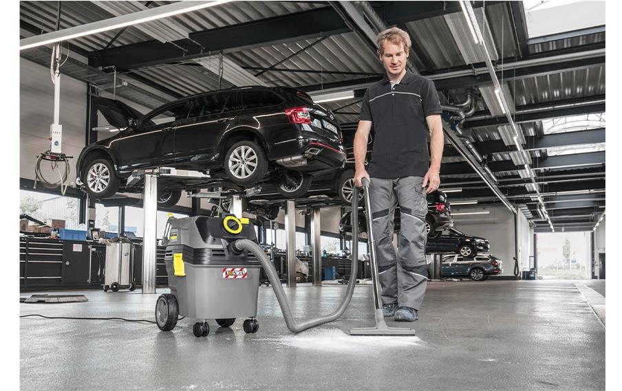 Kärcher professional Kärcher Absauganlage NT 30/1 Ap L – 2-in-1, 1380 W, 30 l, Netzbetrieb
