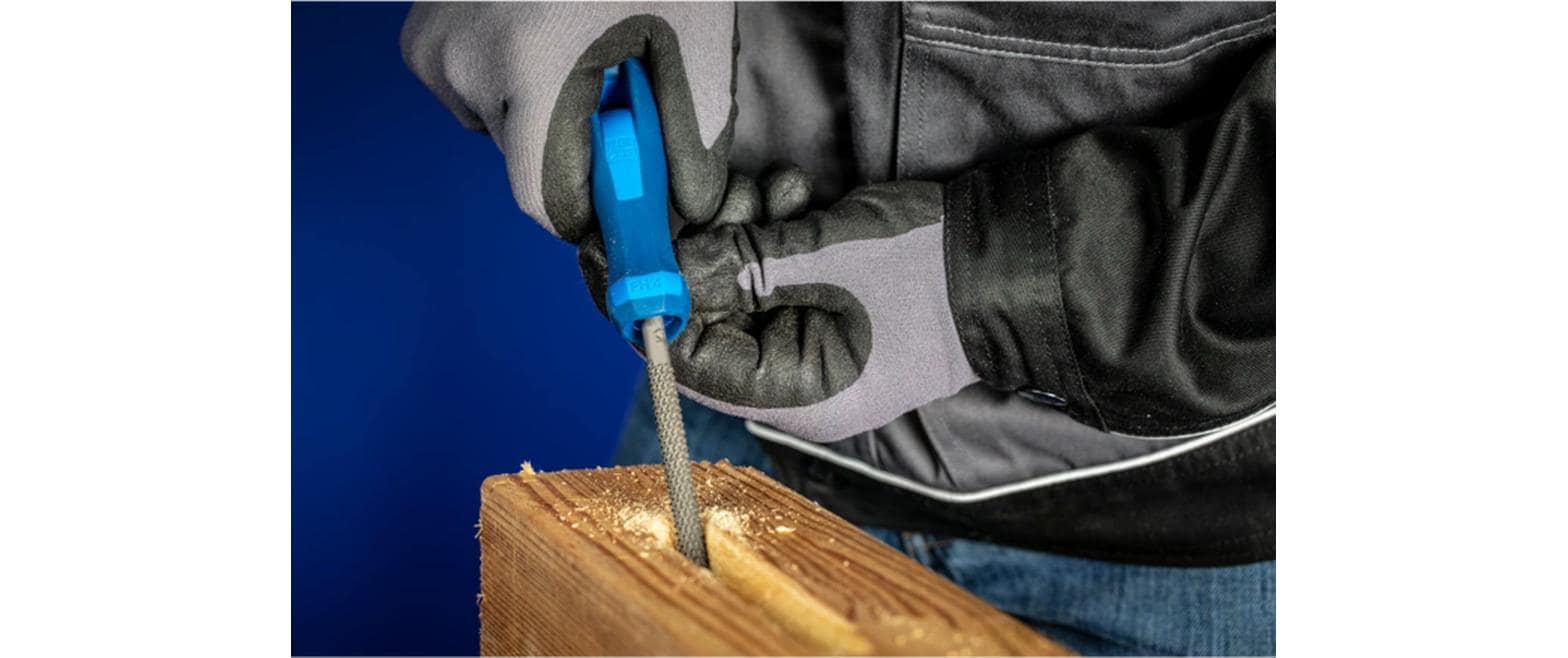 PFERD R Holzraspel – Länge 250 mm, Hieb 2, Breite 11,5 mm – mit Heft