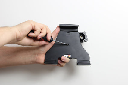 Brodit Auto-Halterung, neigbar, drehbar – für Gerätehöhe 14–19,5 cm, max. Dicke 25 mm – Schwarz