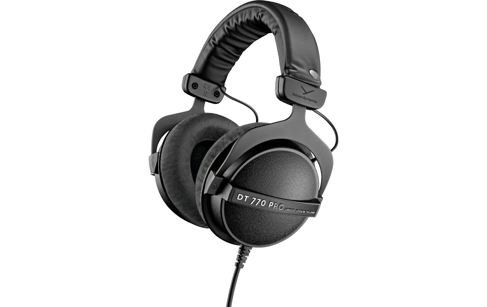 Beyerdynamic DT 770 Pro – Over-Ear Studiokopfhörer – kabelgebunden, geschlossen, 250 Ω, 3 m – schwarz