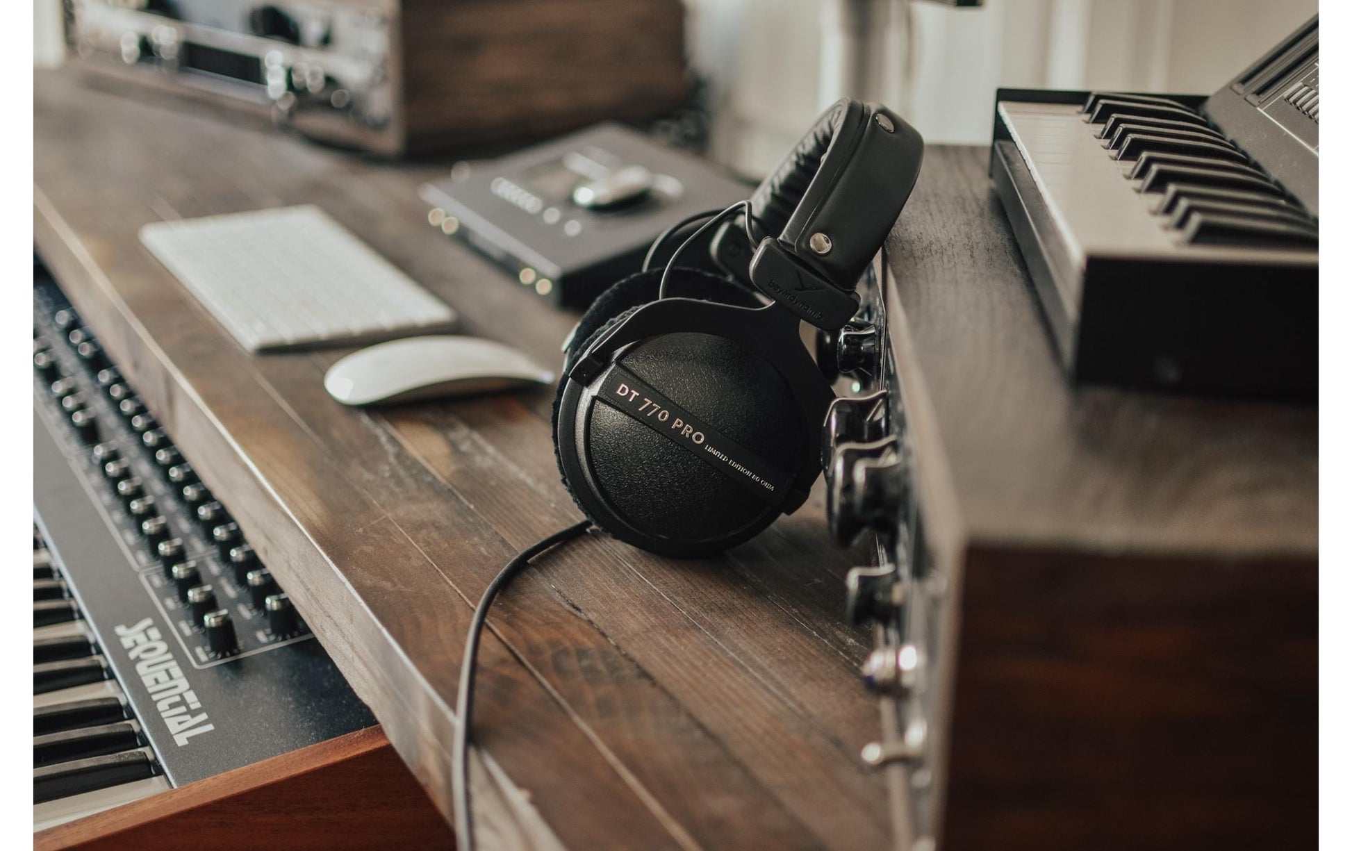 Beyerdynamic DT 770 Pro (80 Ω) – Over-Ear Studiokopfhörer – geschlossen, 3 m – schwarz