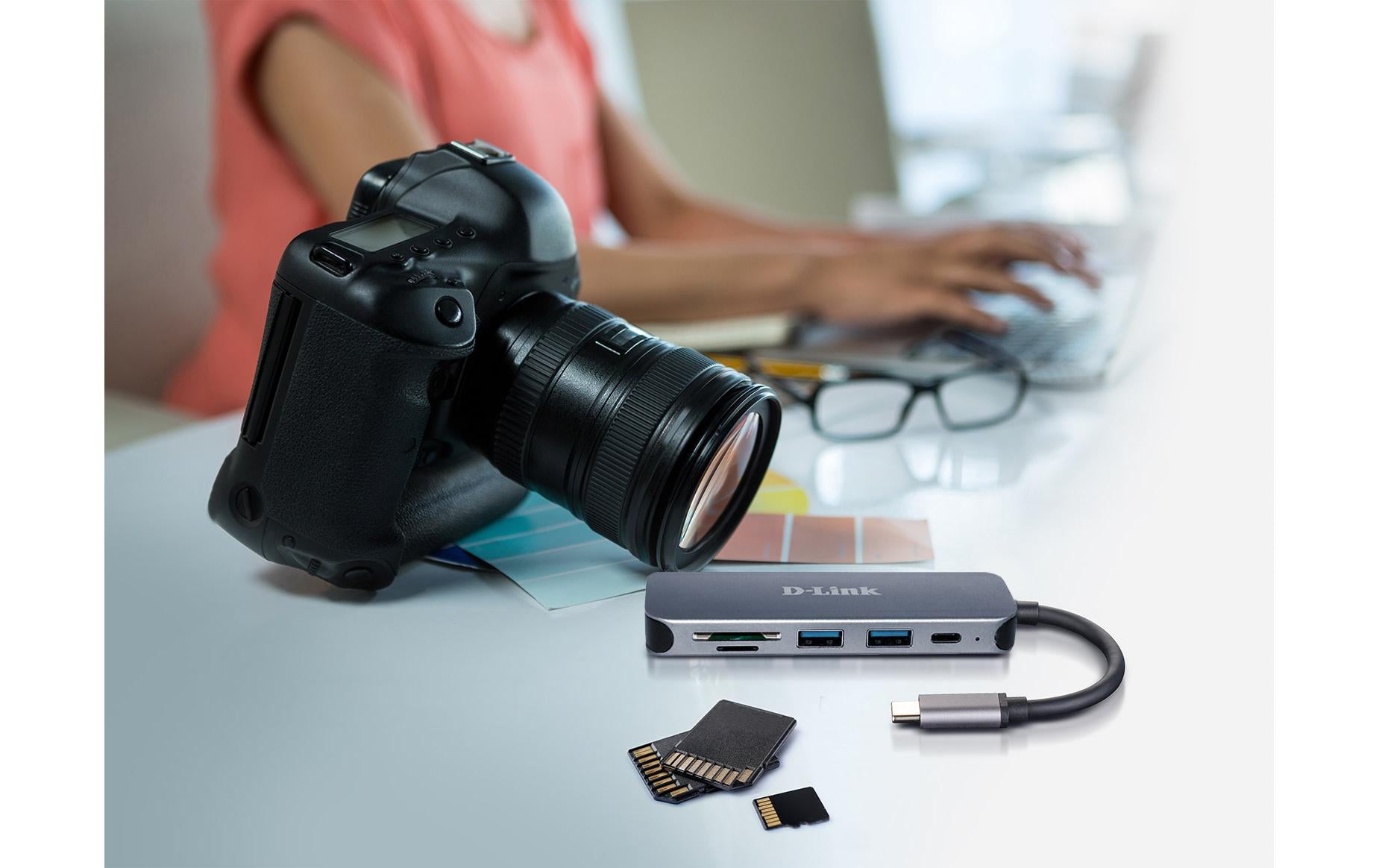 D-Link DUB-2325/E USB-Hub – USB-C, 2× USB-A, SD/microSD, für Windows/Mac