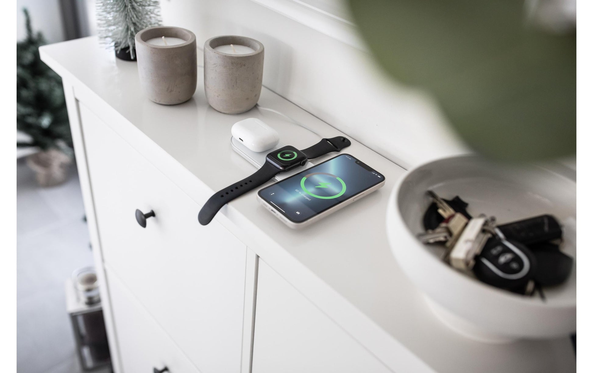 Vonmählen Aura Home Ladegerät – 3× Qi – für Kopfhörer, Smartphone, Smartwatch