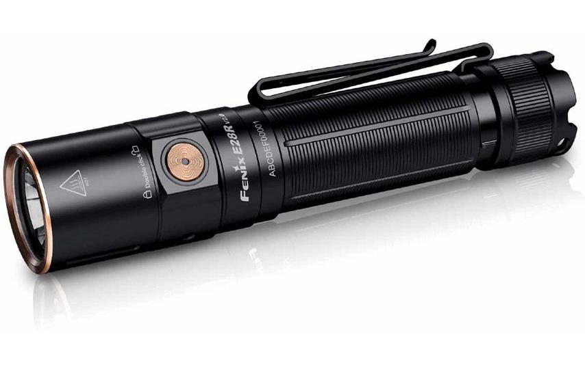 Fenix Taschenlampe E28R V2.0 – 1700 lm, 273 m, IP68, USB, 3400 mAh Akku, 7 Modi – Schwarz