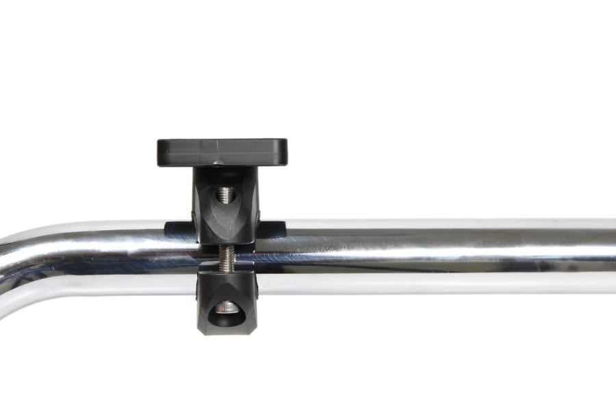 Brodit Platte 50×42 mm mit Montage – für Rohre Ø 22–31 mm – Schwarz, ABS