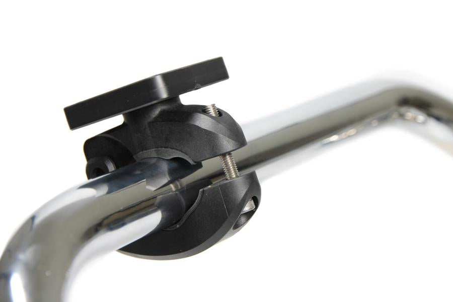 Brodit Platte 50×42 mm mit Montage – für Rohre Ø 22–31 mm – Schwarz, ABS