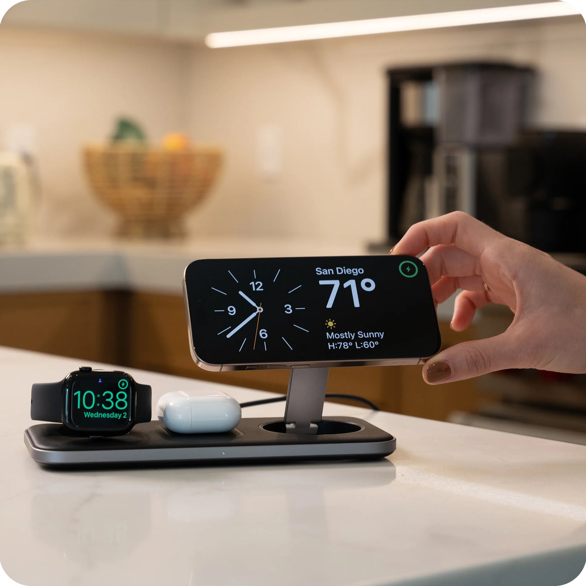 Satechi Qi2 Trio Kabelloses Ladegerät 15 W – Qi2 – für Smartwatch, Kopfhörer, Smartphone – Grau