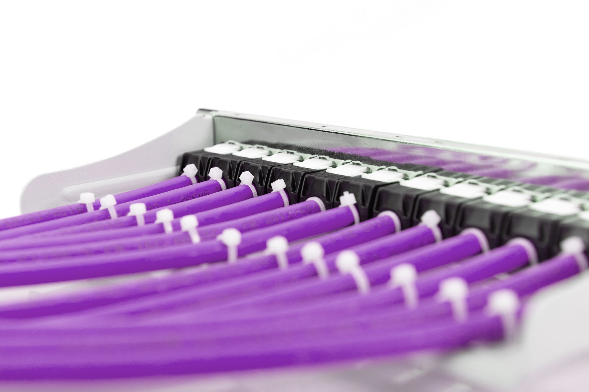 Digitus Verlegekabel – 305 m, violett, Cat6, geschirmt (F/UTP), LSZH