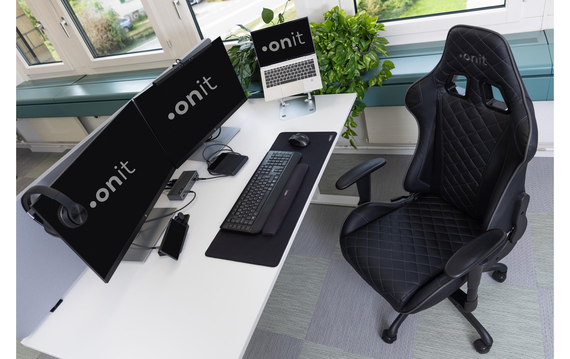 ONIT Handgelenkauflage für Tastatur – Gel – Schwarz – 400 × 60 mm – rutschfest