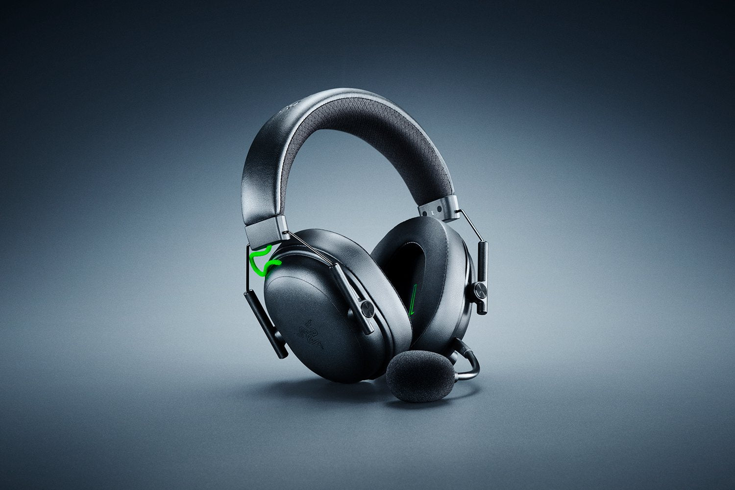 Razer BlackShark V3 – Over-Ear Gaming-Headset – Bluetooth, Surround-Sound, abnehmbares Mikrofon – Schwarz